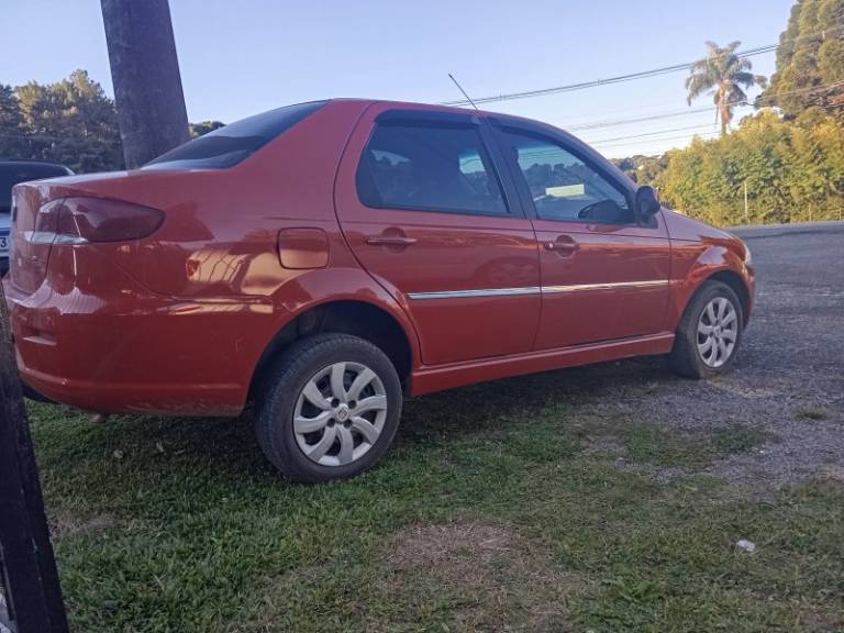 FIAT - SIENA - 2014/2014 - Vermelha - Sob Consulta