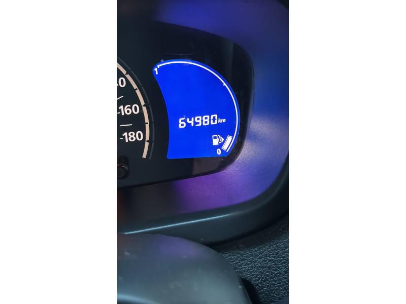 RENAULT - KWID - 2022/2022 - Branca - R$ 1,00
