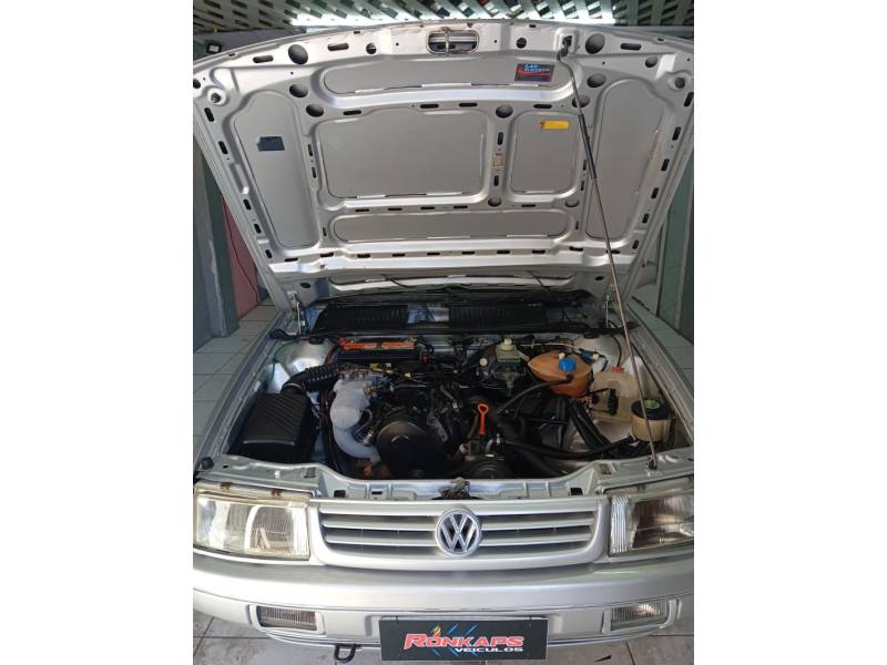 VOLKSWAGEN - SANTANA - 1996/1996 - Prata - R$ 29.900,00