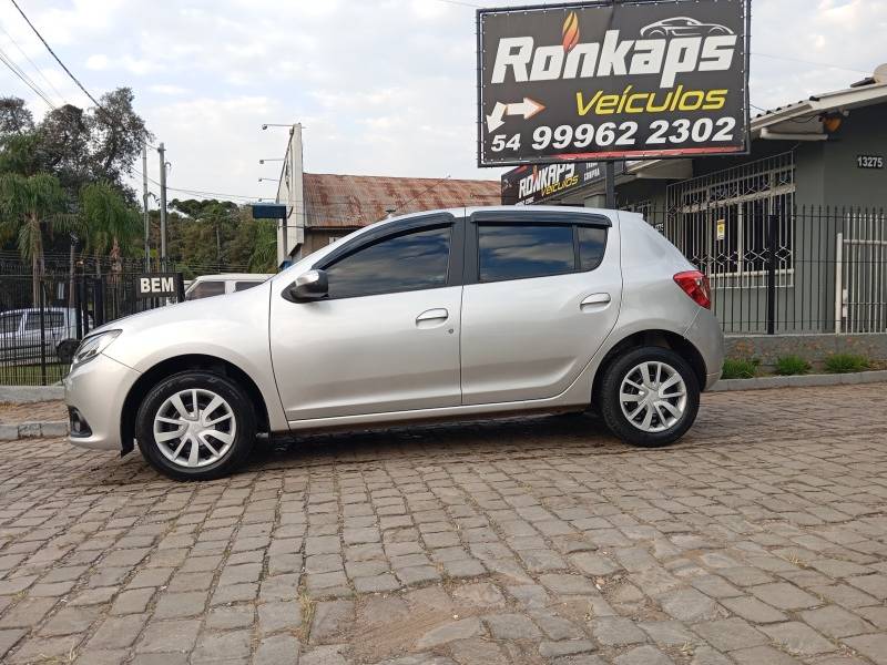 RENAULT - SANDERO - 2019/2019 - Prata - R$ 48.900,00