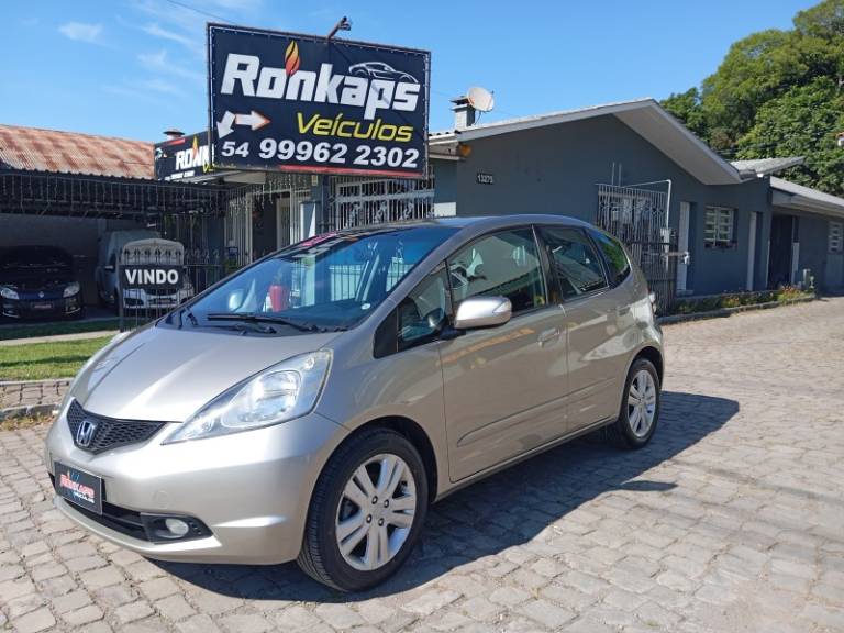 HONDA - FIT - 2010/2010 - Dourada - R$ 46.900,00