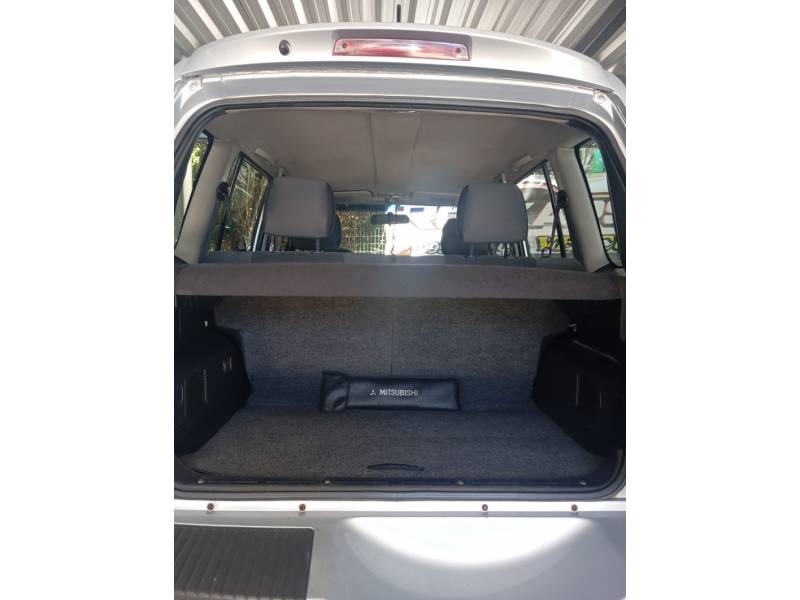 MITSUBISHI - PAJERO TR4 - 2010/2010 - Prata - R$ 59.900,00