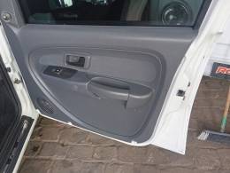 FIAT - PALIO - 2015/2015 - Branca - R$ 33.900,00