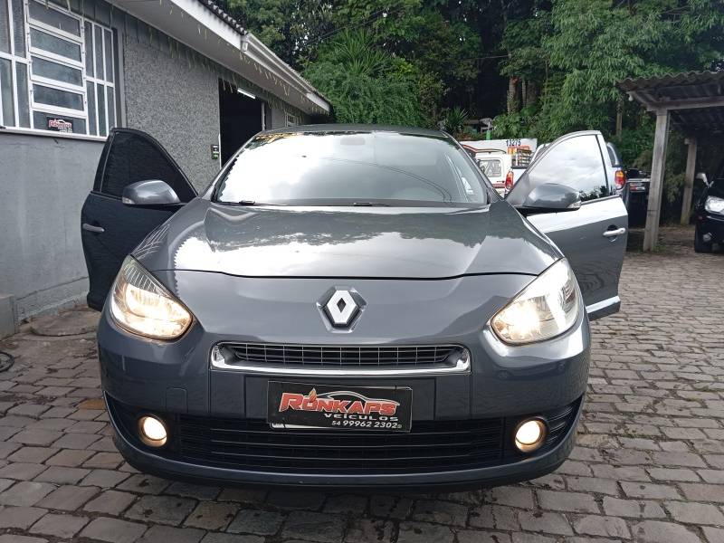 RENAULT - FLUENCE - 2013/2013 - Cinza - R$ 41.500,00