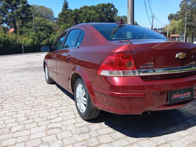 CHEVROLET - VECTRA - 2011/2011 - Vermelha - R$ 44.900,00