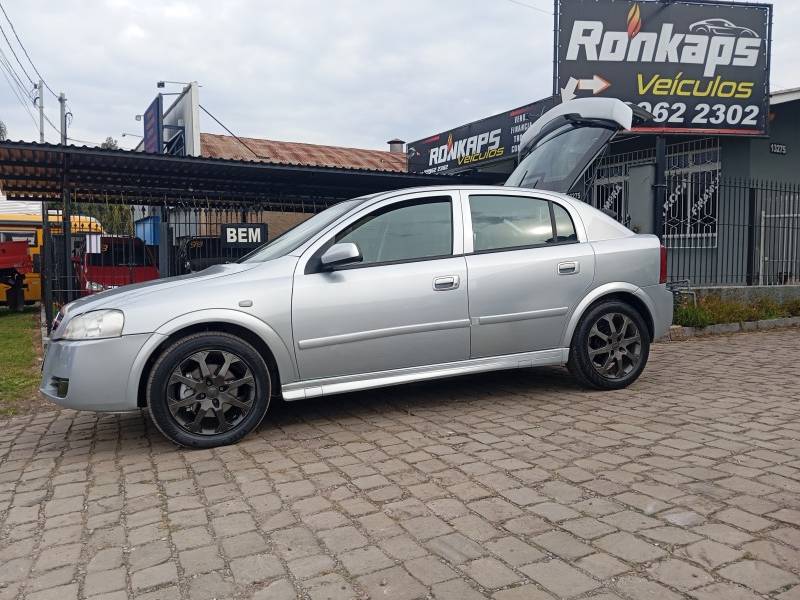 CHEVROLET - ASTRA - 2011/2011 - Prata - R$ 38.900,00