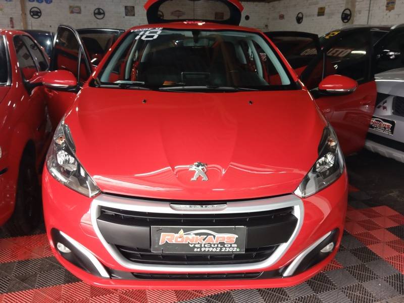 PEUGEOT - 208 - 2018/2018 - Vermelha - R$ 45.900,00