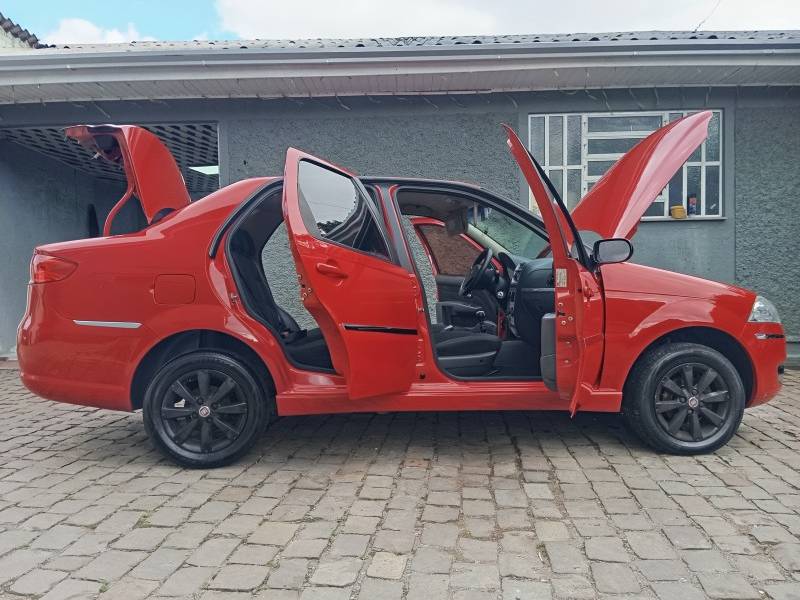 FIAT - SIENA - 2009/2009 - Vermelha - R$ 31.900,00