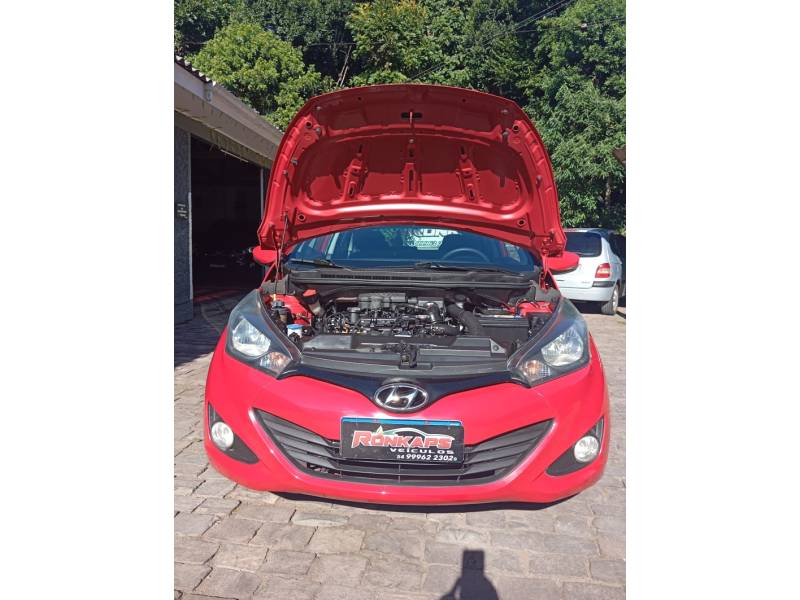 HYUNDAI - HB20 - 2014/2014 - Vermelha - R$ 44.900,00