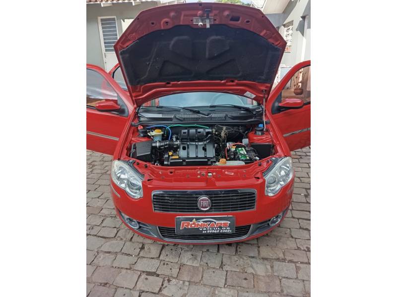 FIAT - SIENA - 2009/2009 - Vermelha - R$ 31.900,00