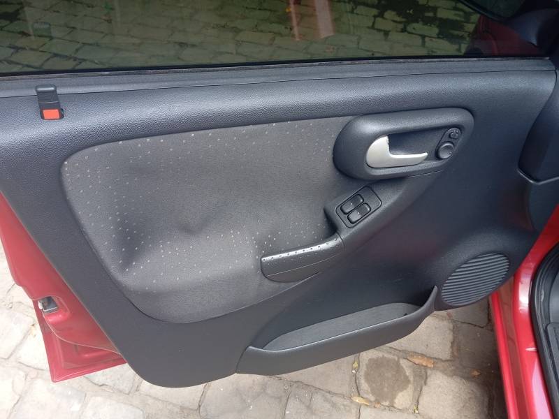 CHEVROLET - CORSA - 2009/2009 - Vermelha - R$ 31.900,00