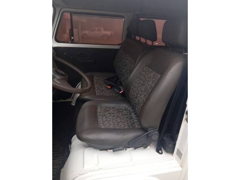 VOLKSWAGEN - KOMBI - 2007/2007 - Branca - R$ 39.900,00