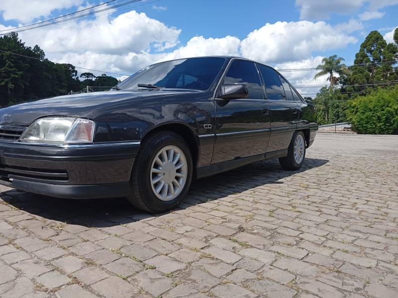CHEVROLET - OMEGA - 1994/1994 - Preta - R$ 32.900,00