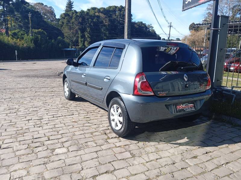 RENAULT - CLIO - 2016/2016 - Cinza - R$ 37.900,00