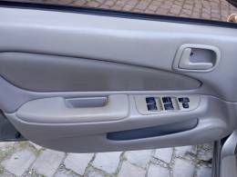 TOYOTA - COROLLA - 2001/2001 - Cinza - R$ 28.900,00