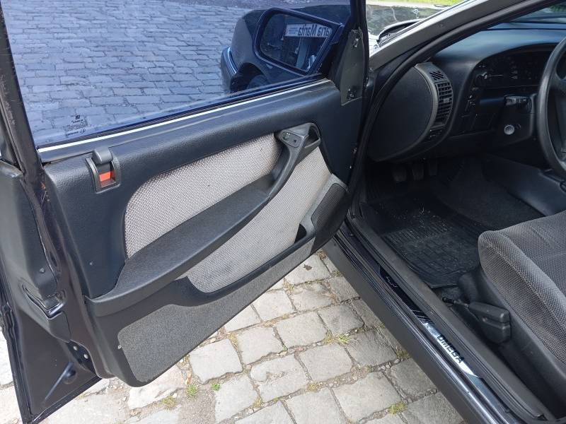 CHEVROLET - OMEGA - 1994/1994 - Preta - R$ 32.900,00