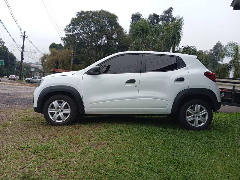 RENAULT - KWID - 2022/2022 - Branca - R$ 1,00
