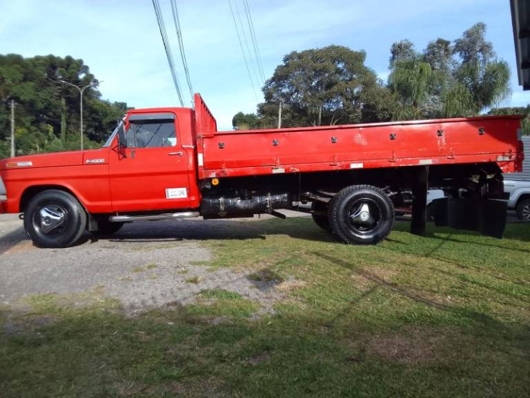 FORD - F-4000 - 1980/1980 - Vermelha - R$ 64.900,00
