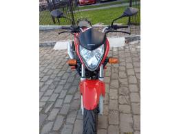 HONDA - CB 300R - 2012/2012 - Vermelha - R$ 13.900,00