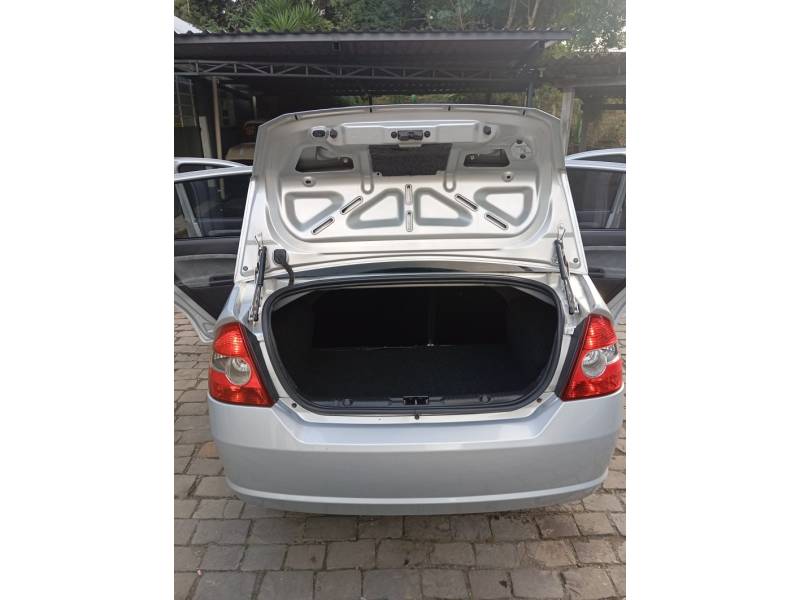 FORD - FIESTA - 2010/2010 - Prata - R$ 31.900,00