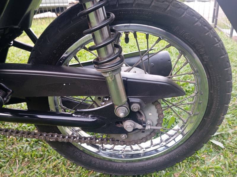 HONDA - BIZ 125 - 2011/2011 - Verde - R$ 10.900,00