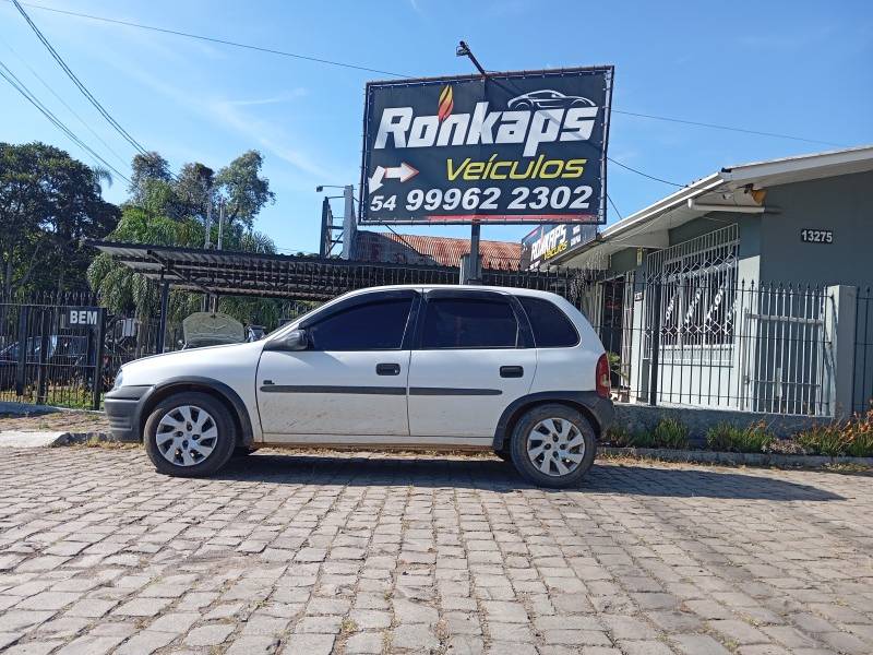 CHEVROLET - CORSA - 1996/1996 - Branca - Sob Consulta