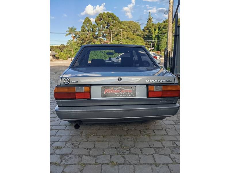 VOLKSWAGEN - VOYAGE - 1995/1995 - Cinza - Sob Consulta