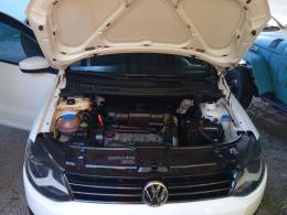 VOLKSWAGEN - FOX - 2011/2011 - Branca - R$ 31.900,00