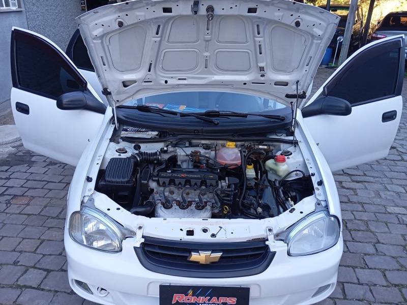 CHEVROLET - CORSA - 2009/2009 - Branca - R$ 24.900,00