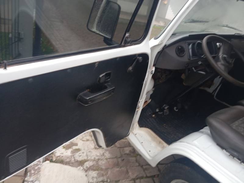 VOLKSWAGEN - KOMBI - 2007/2007 - Branca - R$ 39.900,00