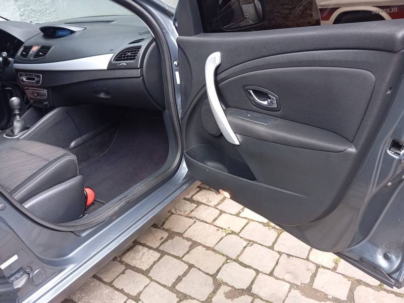 RENAULT - FLUENCE - 2013/2013 - Cinza - R$ 41.500,00