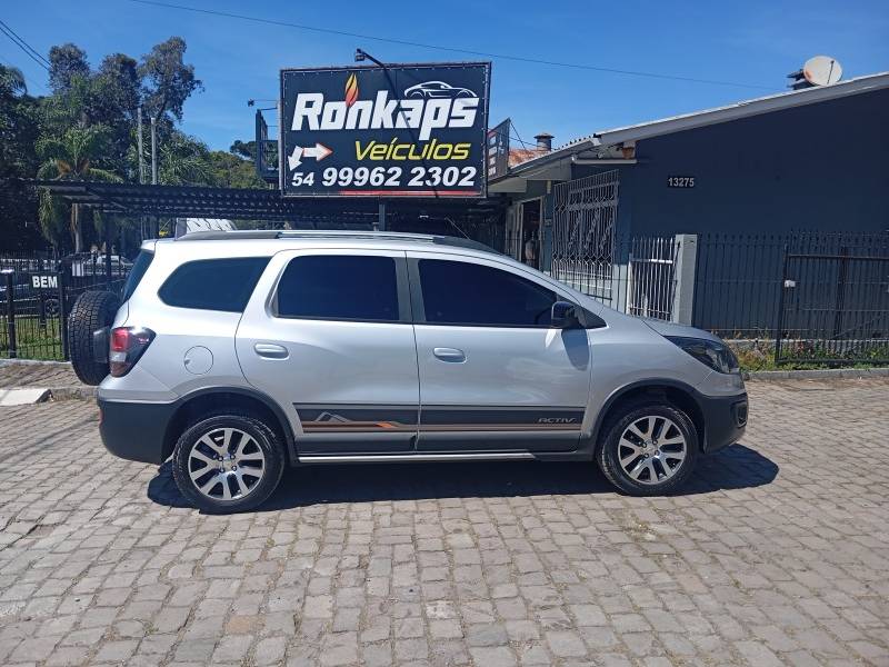 CHEVROLET - SPIN - 2016/2016 - Branca - R$ 59.900,00