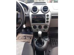 FORD - FIESTA - 2010/2010 - Prata - R$ 31.900,00