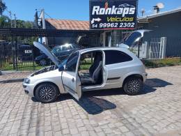 CHEVROLET - CELTA - 2002/2002 - Prata - R$ 18.900,00