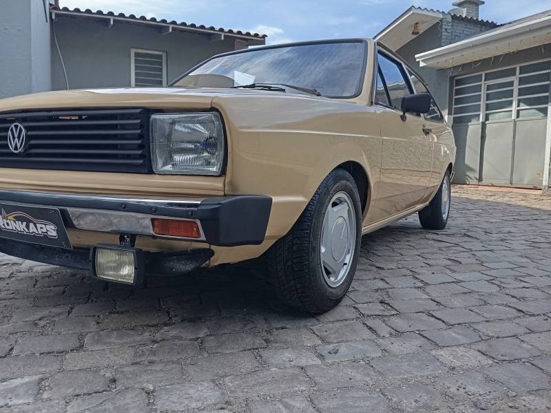VOLKSWAGEN - GOL - 1984/1984 - Bege - R$ 28.900,00