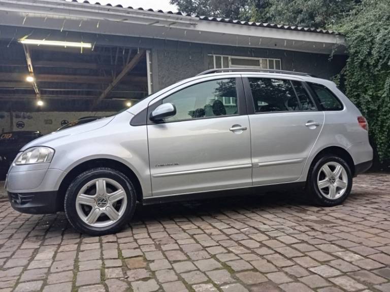 VOLKSWAGEN - SPACEFOX - 2008/2008 - Prata - R$ 31.900,00