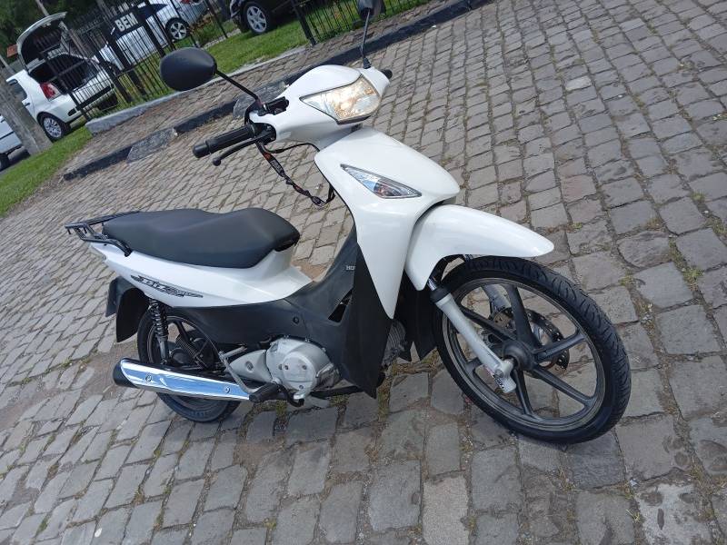HONDA - BIZ 125 - 2009/2009 - Branca - R$ 10.900,00