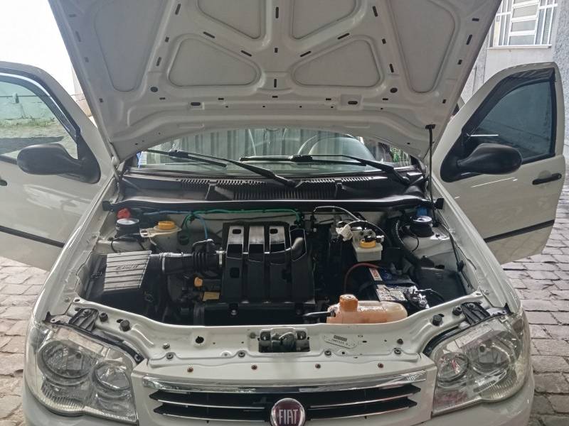 FIAT - PALIO - 2015/2015 - Branca - R$ 33.900,00