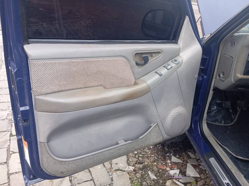 CHEVROLET - S10 - 1996/1996 - Vermelha - R$ 33.900,00