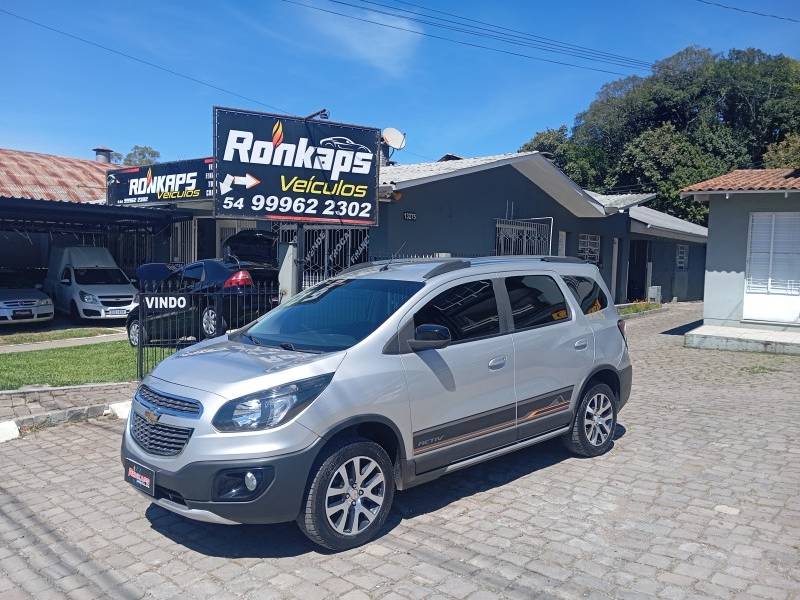 CHEVROLET - SPIN - 2016/2016 - Branca - R$ 59.900,00