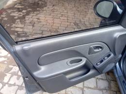 RENAULT - CLIO - 2016/2016 - Cinza - R$ 37.900,00